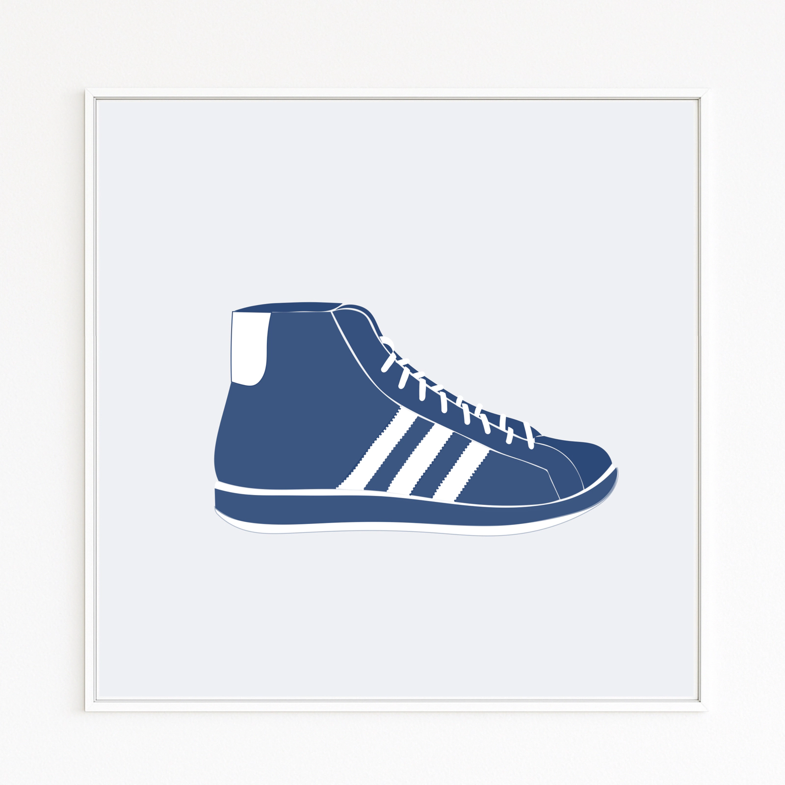 HIGH TOP: minimalistischer Adidas Original High-Top-Sneaker in Blau mit weißen Streifen – 70er-Ikone, Basketball- und Street-Style-Referenz.