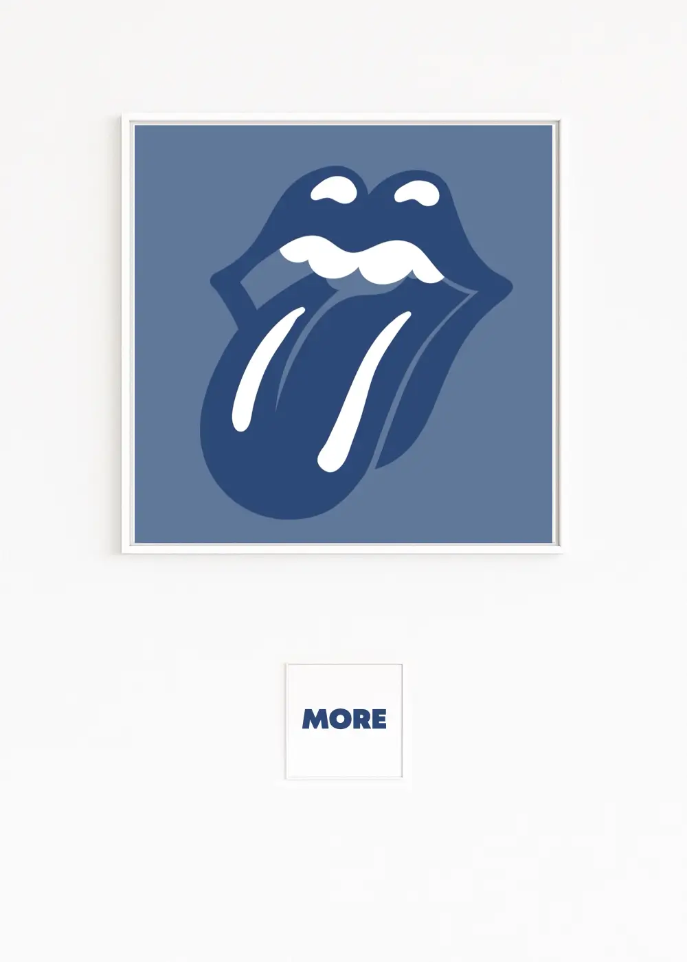 STONES | Zeigt das legendäre Tongue and Lips Motiv der Rolling Stones in kräftigen Blautönen | Minimalistisch reduziert | Eine grafische Hommage an Rock ’n’ Roll und zeitlose Popkultur